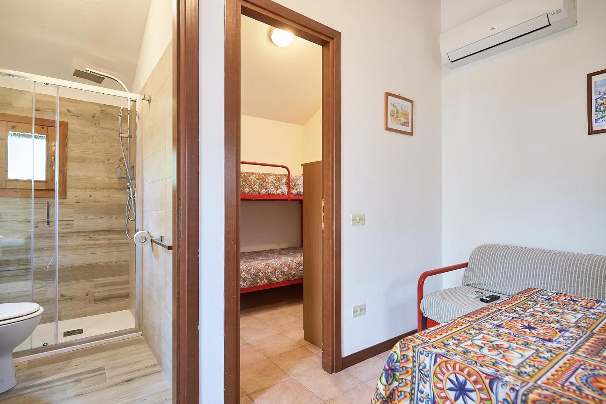 Hotel Il Paese Di Ciribì Ceriale Esterno foto